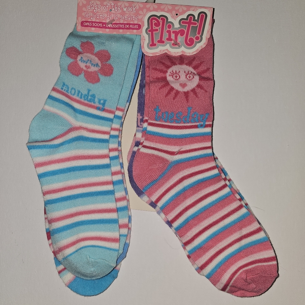 Flirt girl 7 pair of socks Days of the Week Size 11-4